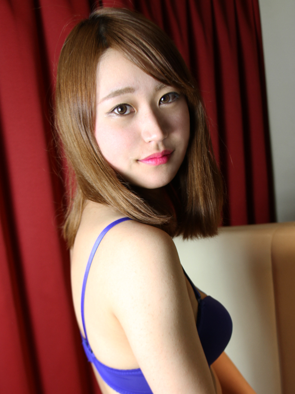 SBL・淡路島 あいな 20歳 T:160 B:78(B) W:55 H:80